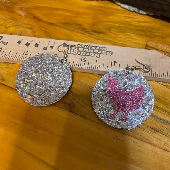 Handmade glitter chick earrings - Picture 3 of 4